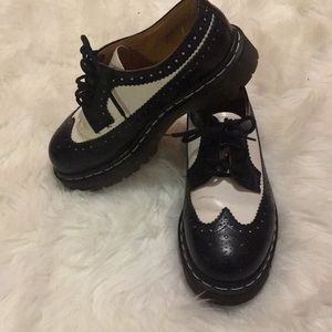 Dr. Martens 3989 BEX Black & White smooth